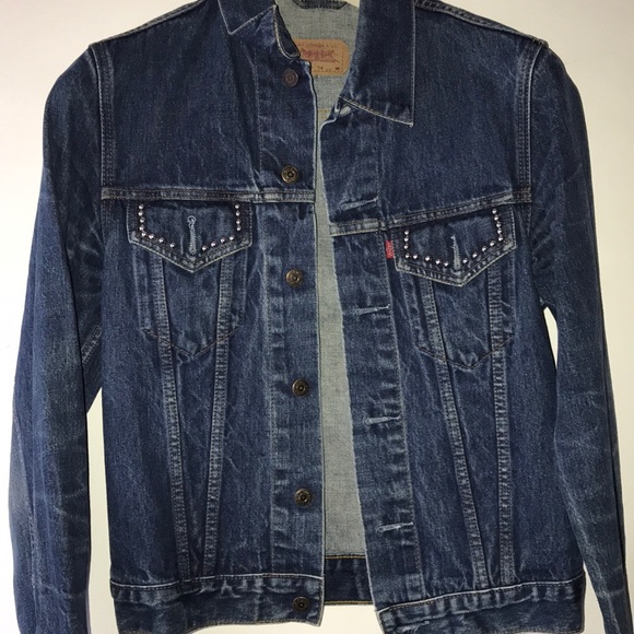 Levi’s women jean jacket - Picture 1 of 3